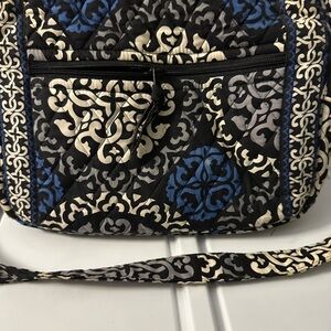 Vera Bradley Shoulder Bag with Matching Wallet in Canterbury Bolt